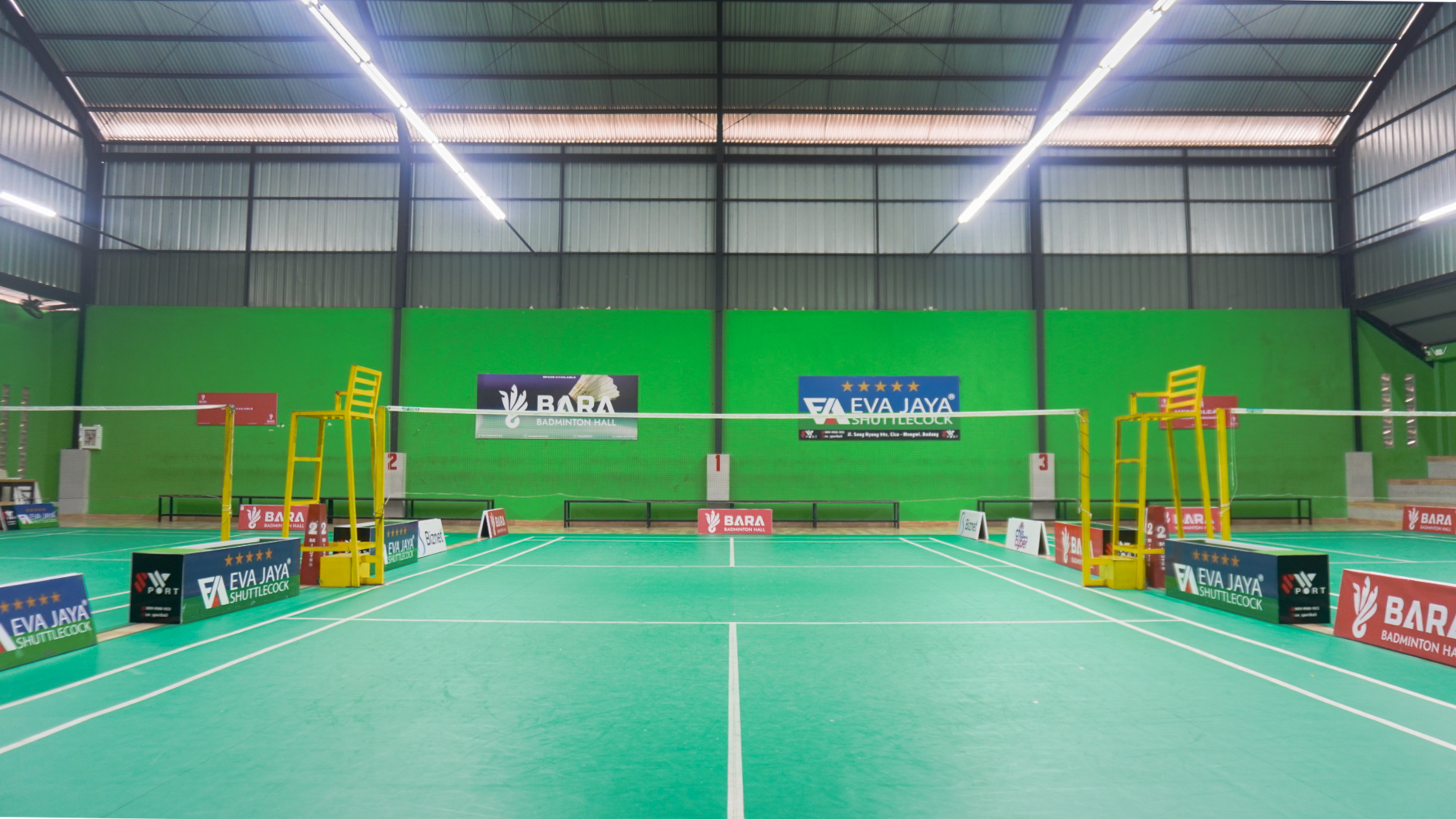 Lapangan Bara Badminton Hall